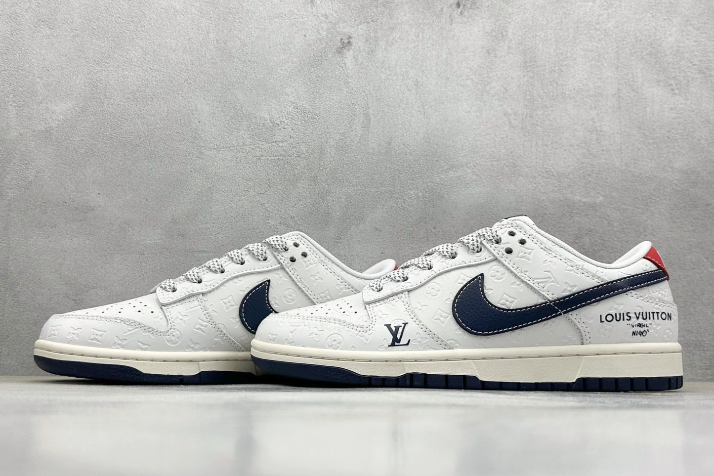 Tênis Nike Dunk Low x Louis Vuitton (Curated by Nigo) - Virgil White Monogram