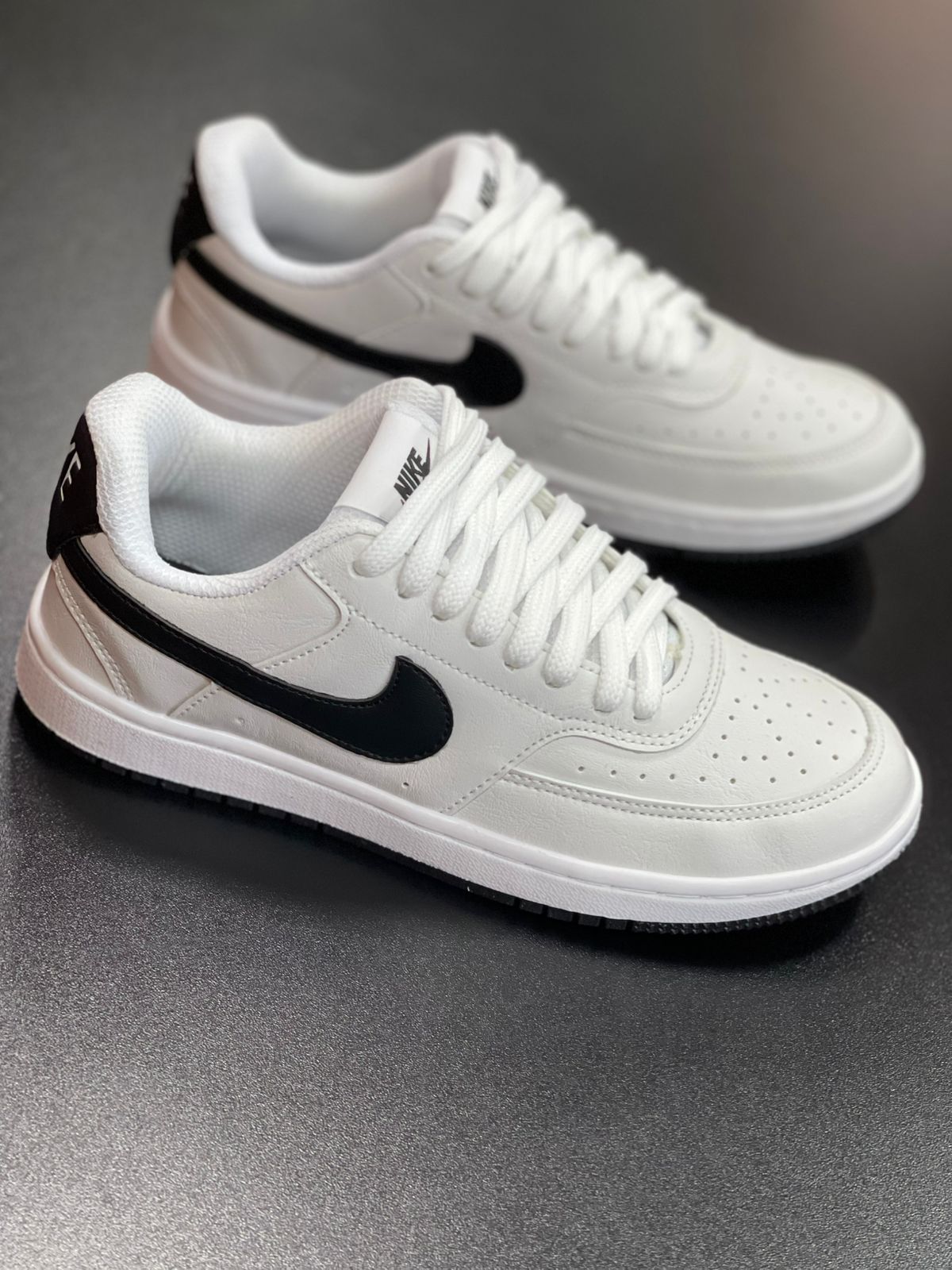 Tênis Nike Court Borough- Branco