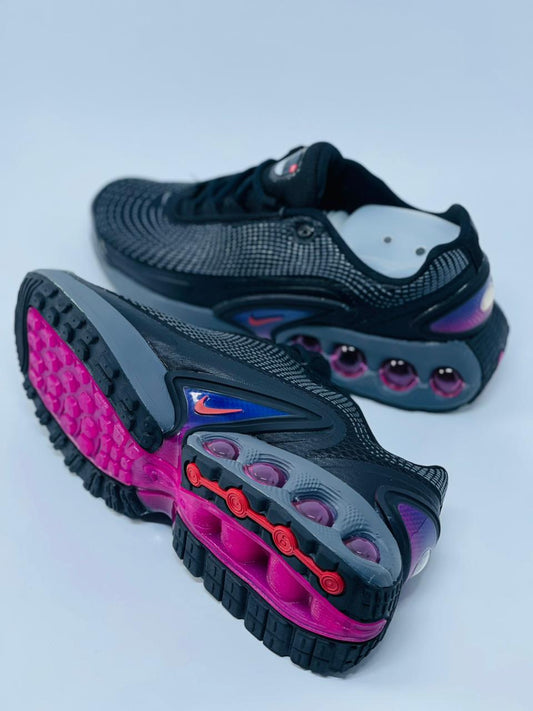 Tênis Nike Air Max DN - Preto e Roxo