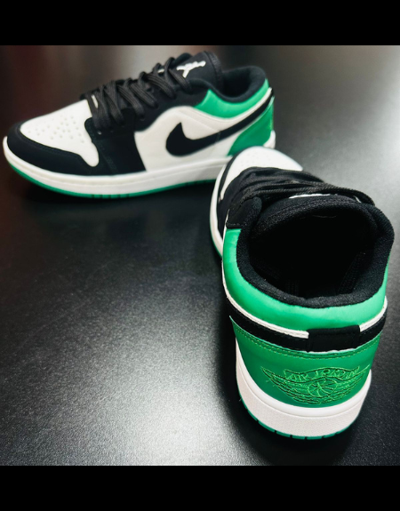 Tênis Nike Air Jordan 1 - Preto/Verde