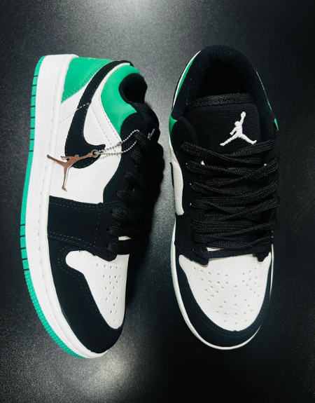Tênis Nike Air Jordan 1 - Preto/Verde