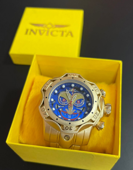 Relógio Invicta Hybrid Joker - Coringa DC Comics - Dourado com Azul