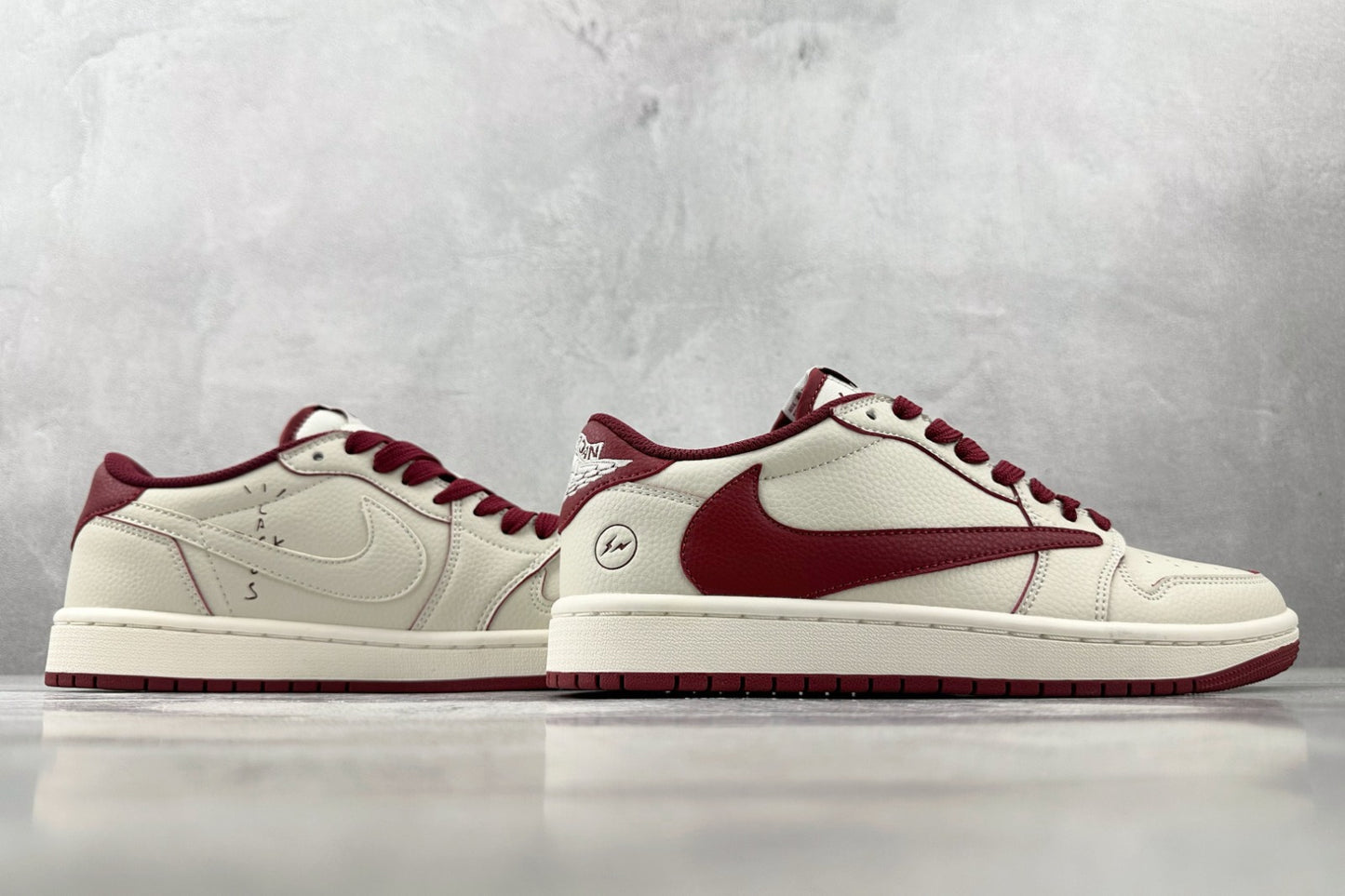 Tênis Nike Jordan 1 Low x Travis Scott x Fragment - Burgundy Wine