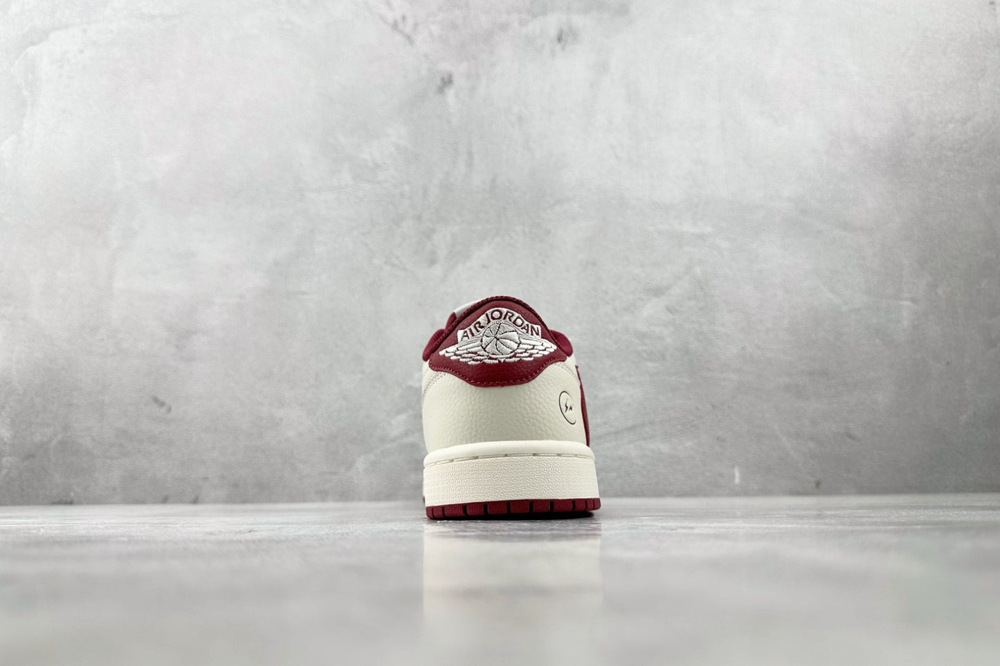 Tênis Nike Jordan 1 Low x Travis Scott x Fragment - Burgundy Wine