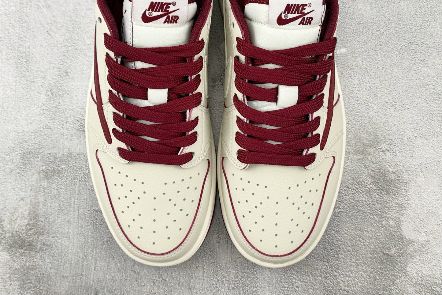 Tênis Nike Jordan 1 Low x Travis Scott x Fragment - Burgundy Wine