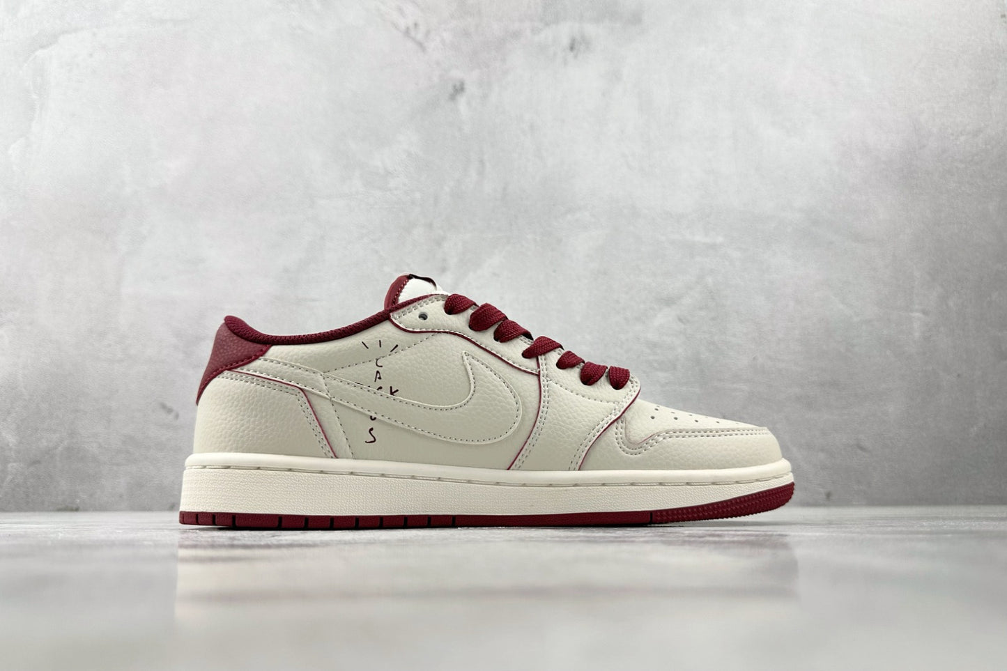 Tênis Nike Jordan 1 Low x Travis Scott x Fragment - Burgundy Wine