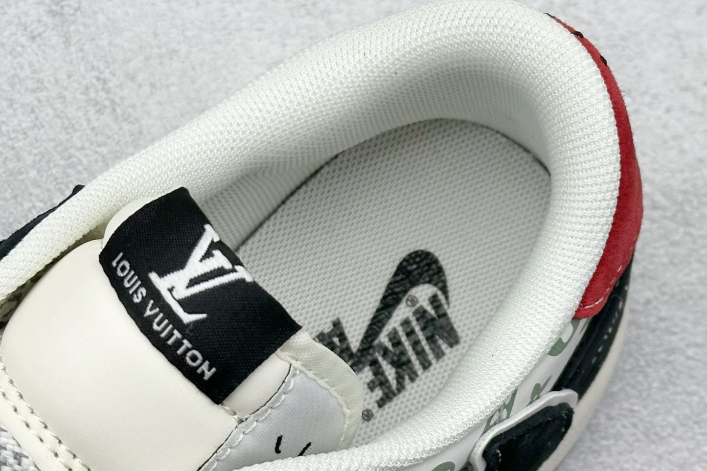 Tênis Nike Dunk Low x Louis Vuitton - Luxury Fusion