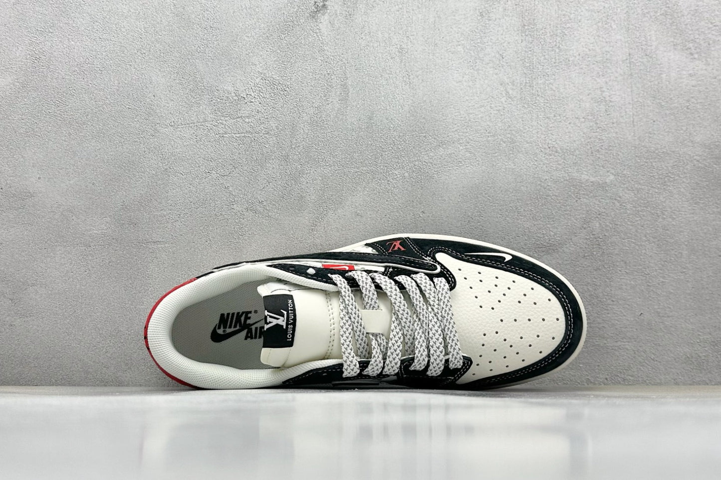 Tênis Nike Dunk Low x Louis Vuitton - Luxury Fusion