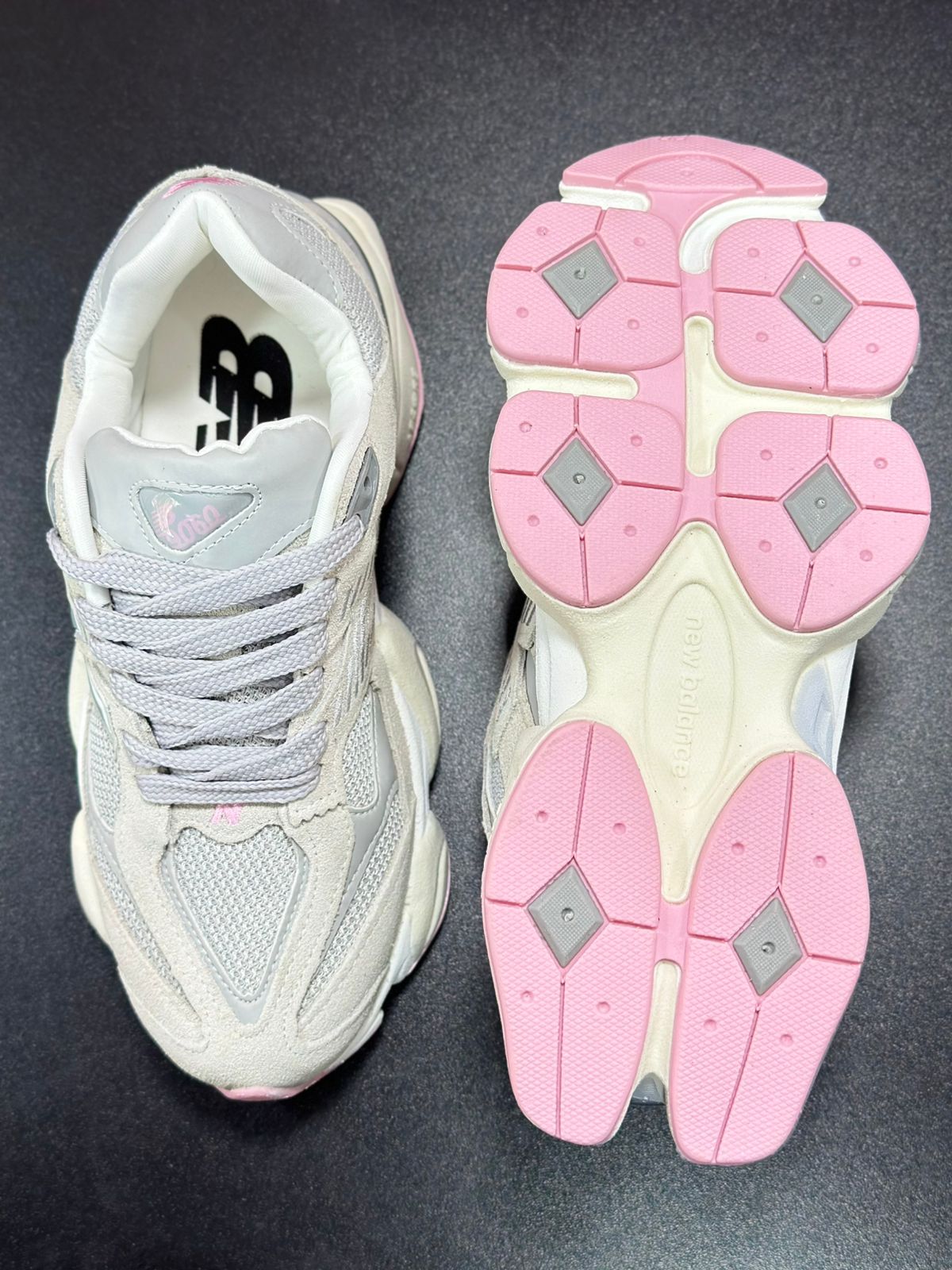 Tênis New Balance 9060 - Rosa