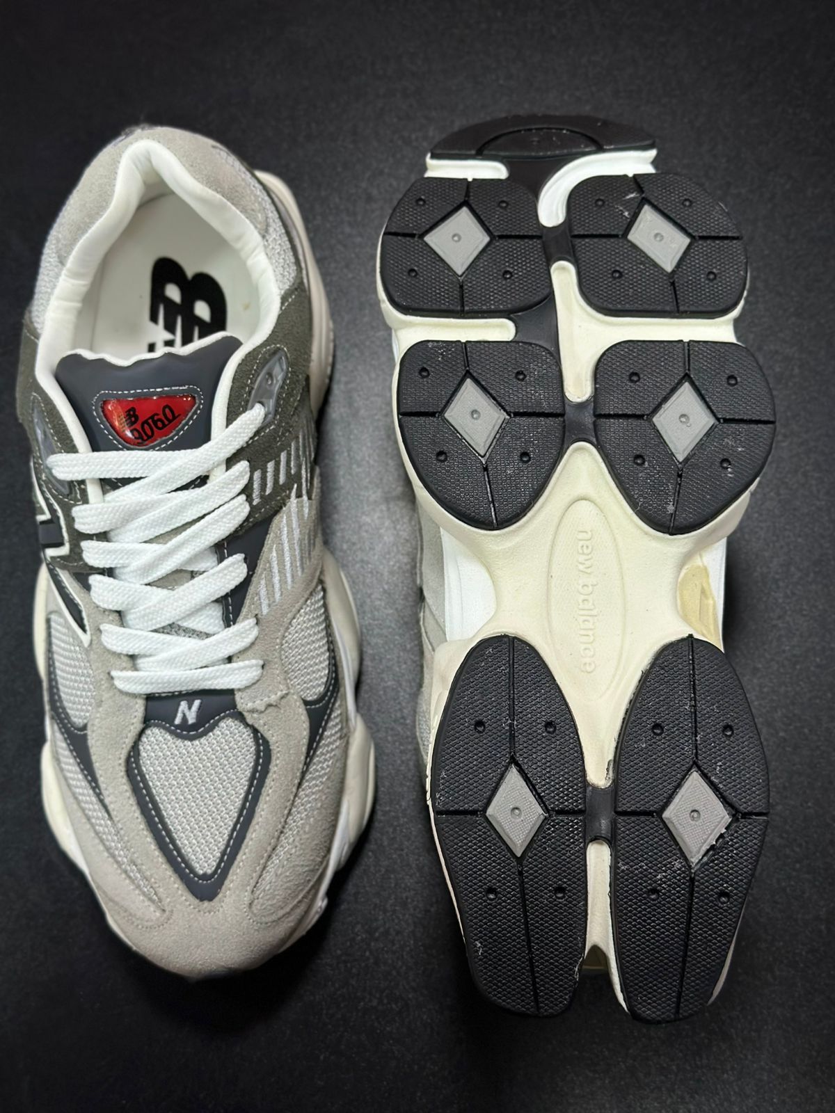Tênis New Balance 9060 - Cinza