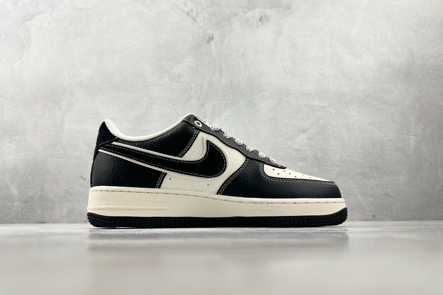 Tênis Nike Air Force 1 Low x Louis Vuitton (Curated by Nigo) - Virgil Black & White