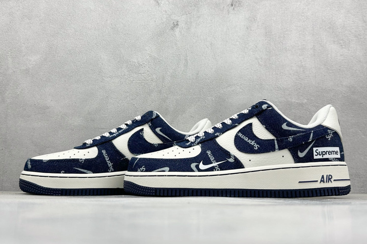 Tênis Nike Air Force 1 Supreme - Edition Black Denim