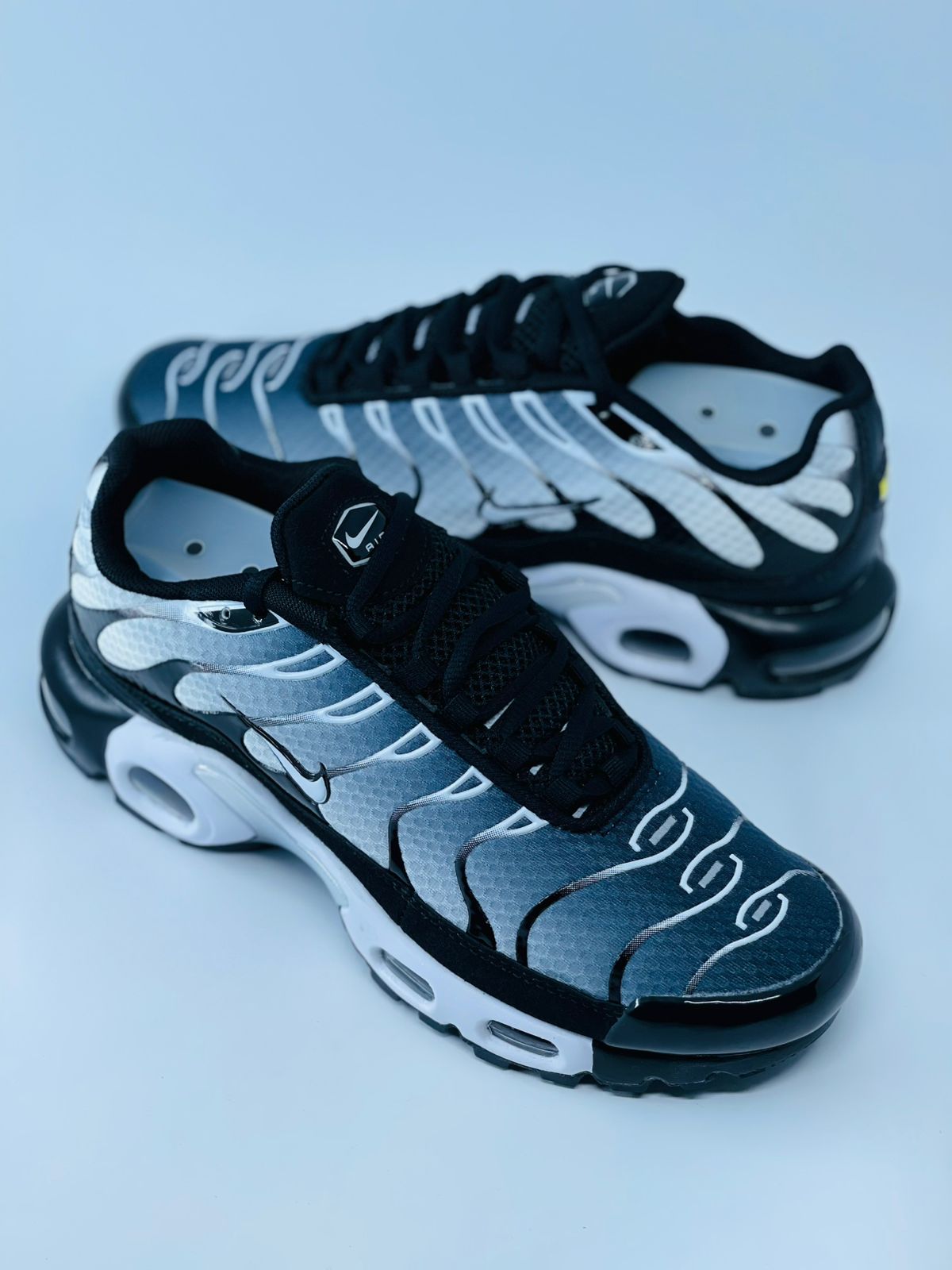 Tênis Nike Air Max Plus TN - Oreo