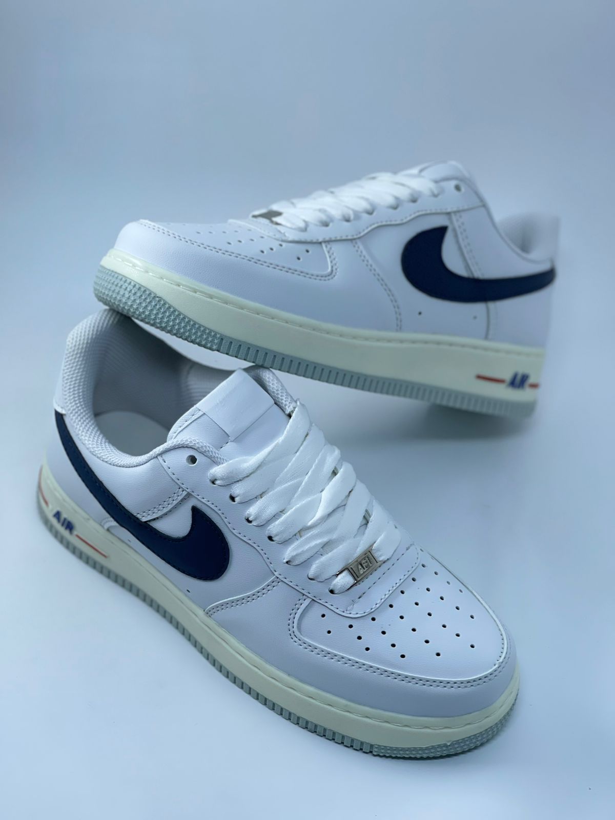 Tênis Nike Air Force 1 - Edição Limitada
