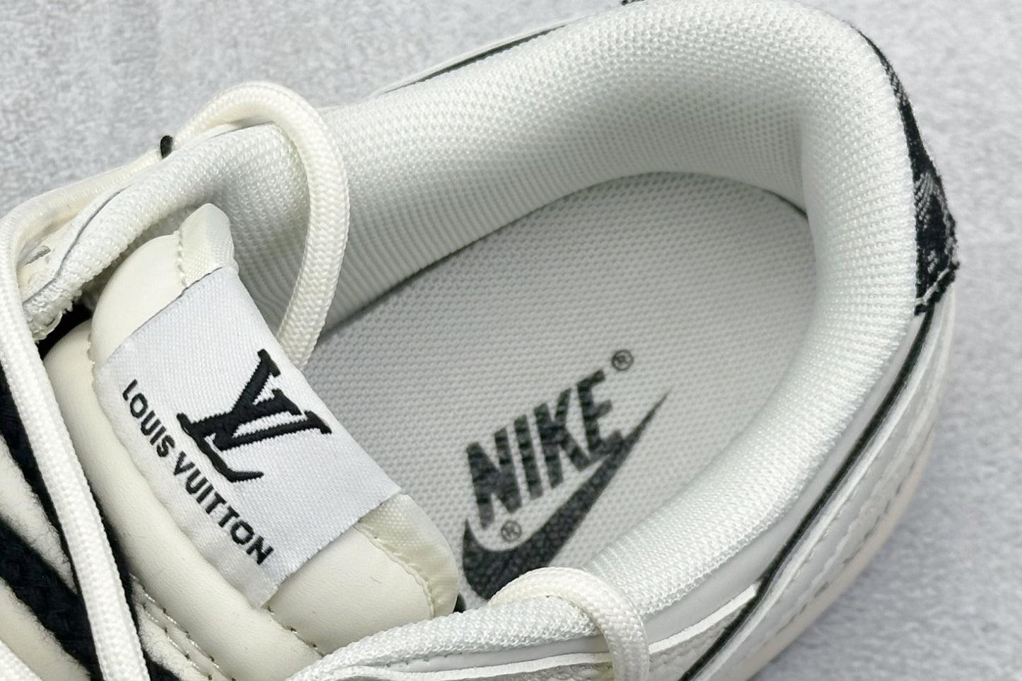 Tênis Nike Dunk Low x Louis Vuitton (Curated by Nigo) - Edition Black Denim