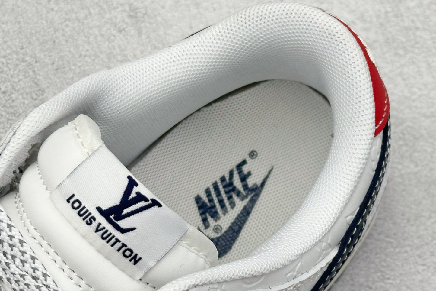 Tênis Nike Dunk Low x Louis Vuitton (Curated by Nigo) - Virgil White Monogram