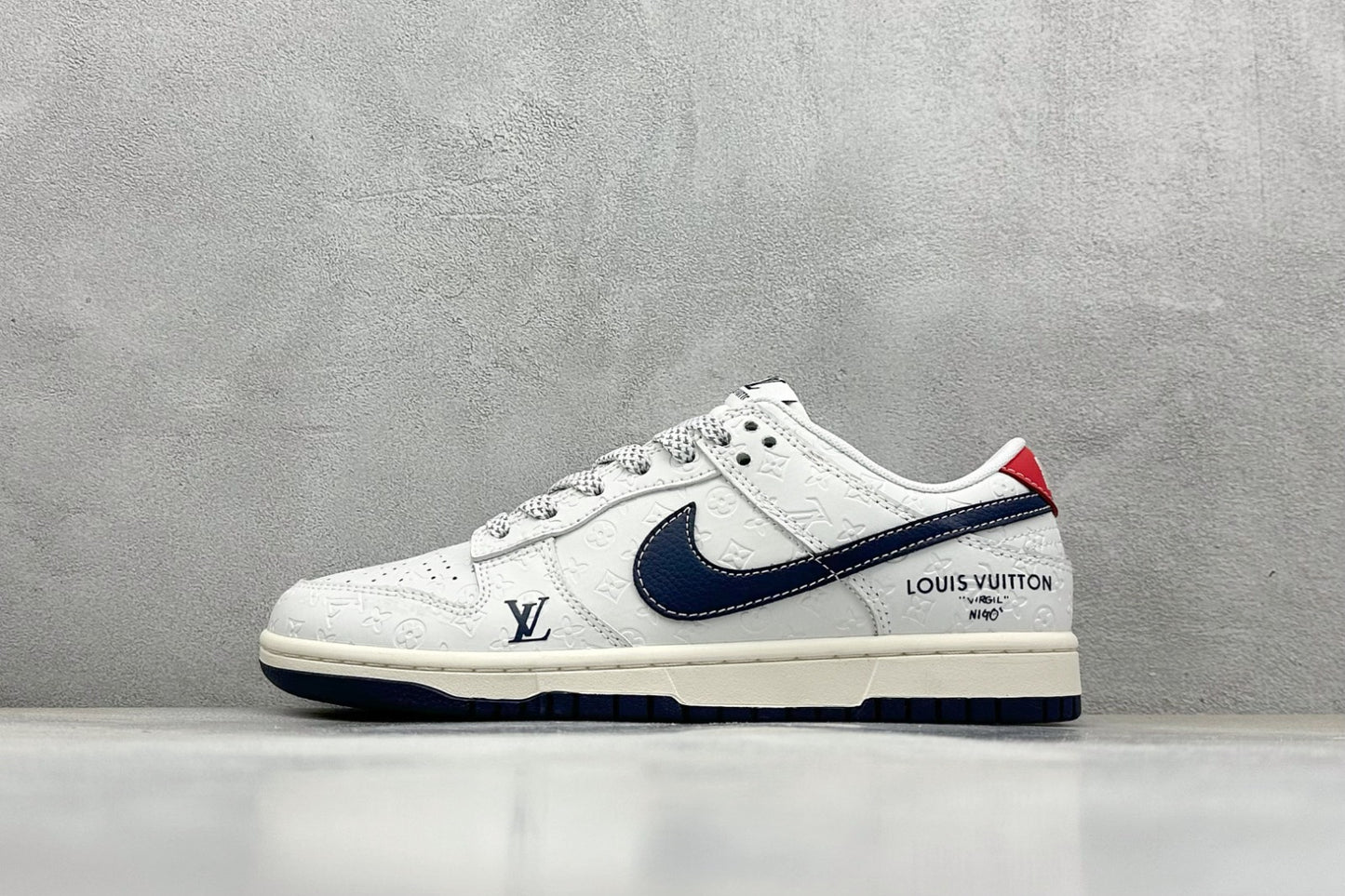 Tênis Nike Dunk Low x Louis Vuitton (Curated by Nigo) - Virgil White Monogram