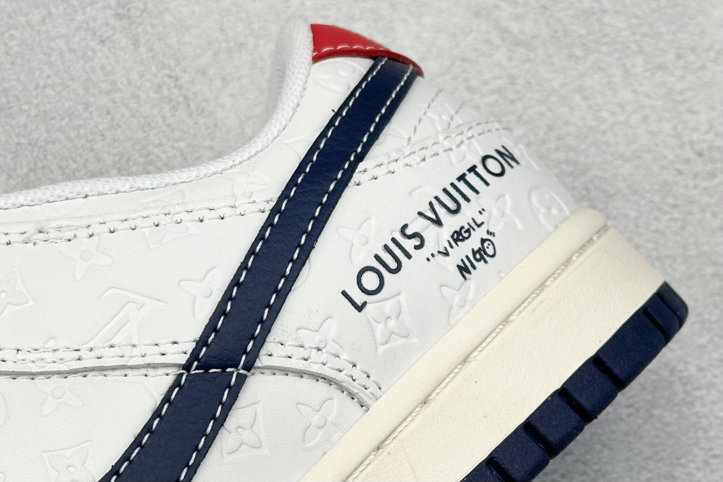 Tênis Nike Dunk Low x Louis Vuitton (Curated by Nigo) - Virgil White Monogram