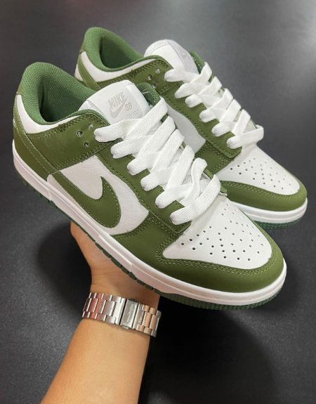 Tênis Nike Dunk Low Retro - Verde