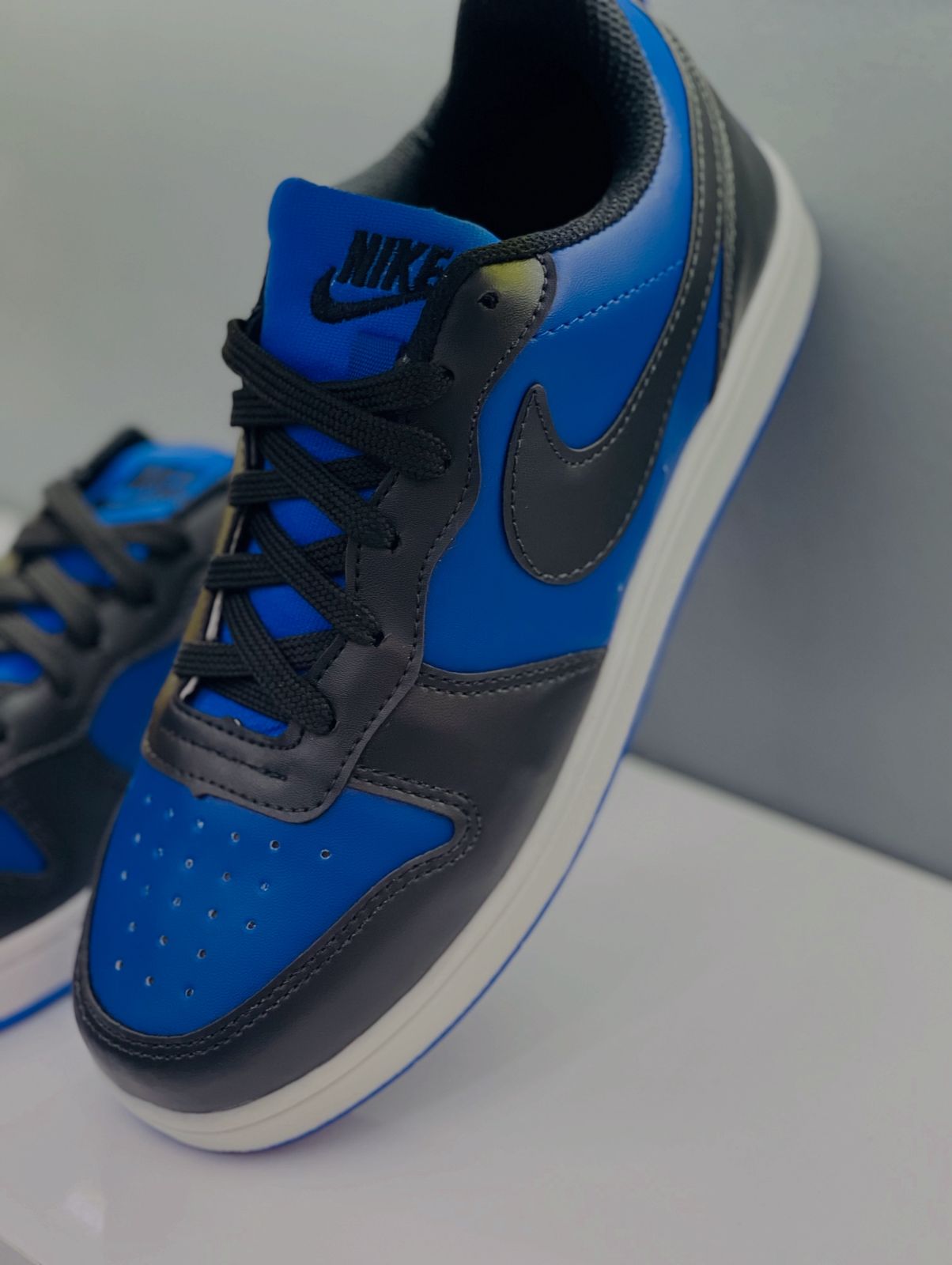 Tênis Nike Court Borough  - Azul e Preto