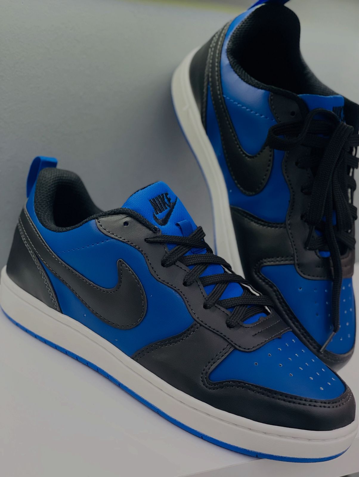 Tênis Nike Court Borough  - Azul e Preto