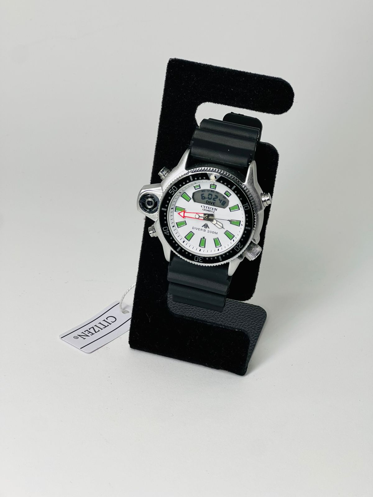 Relógio Citizen Aqualand Série Prata - Branco e Preto