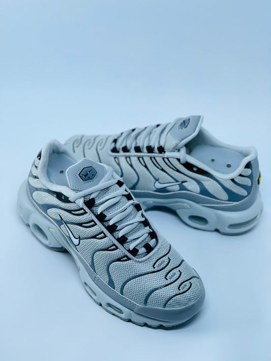 Tênis Nike Air Max Plus TN - Cinza II