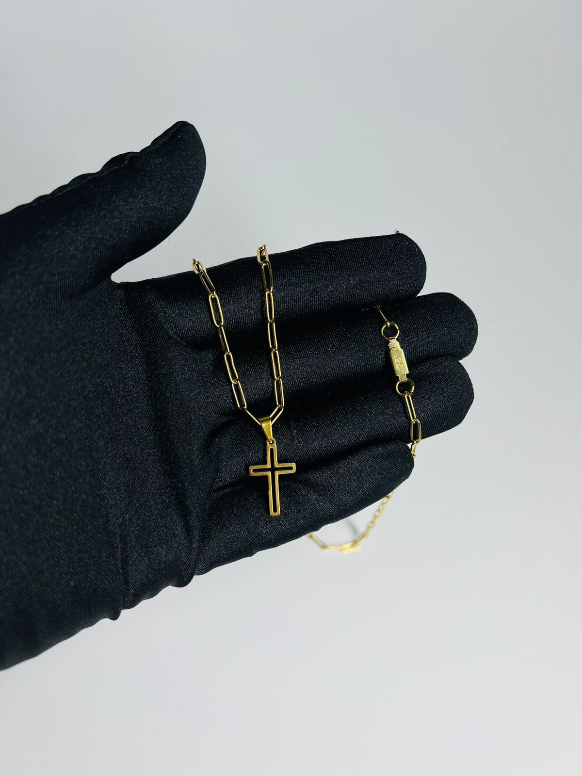Corrente Cartier  - Banhada ouro 18k - Crucifixo