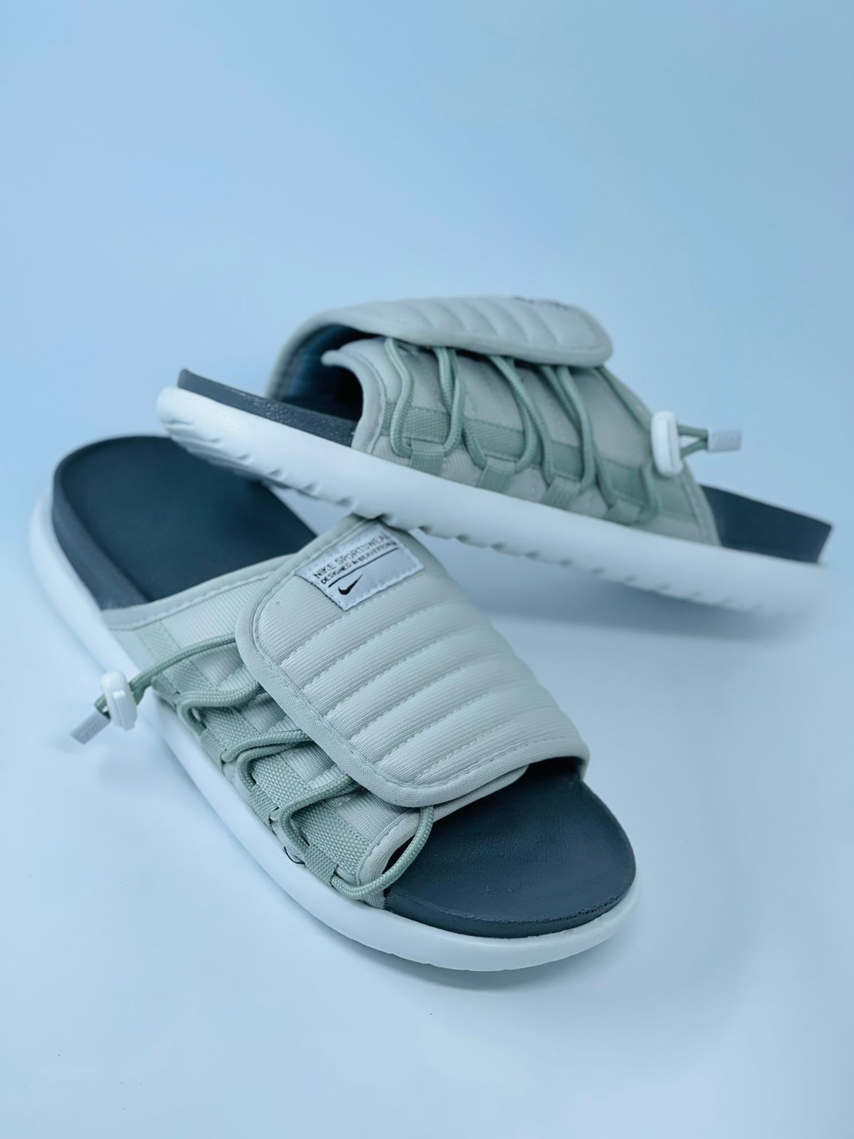 Chinelo Nike Asuna 2.0 - Cinza