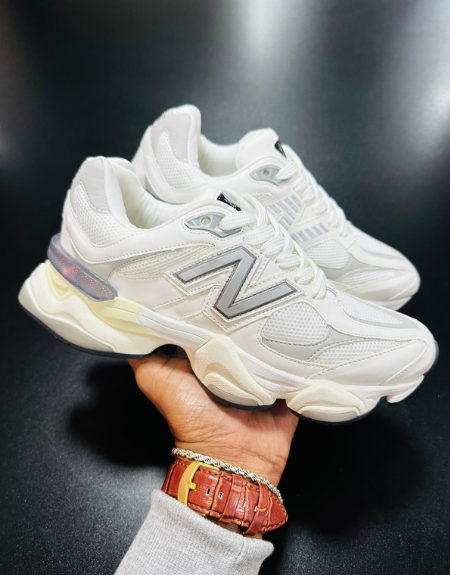 Tênis New Balance 9060 - Branco com Cinza
