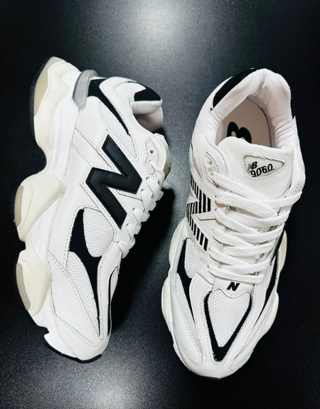 Tênis New Balance 9060 - Branco com Preto